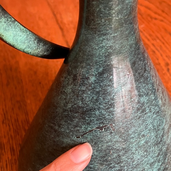 Vintage Mid-Century MCM Pal-Bell Brass Ewer Decanter Vase Made in Israel Green - Picture 10 of 14